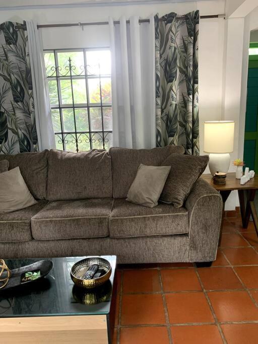 Reefside Villa Crown Point Εξωτερικό φωτογραφία