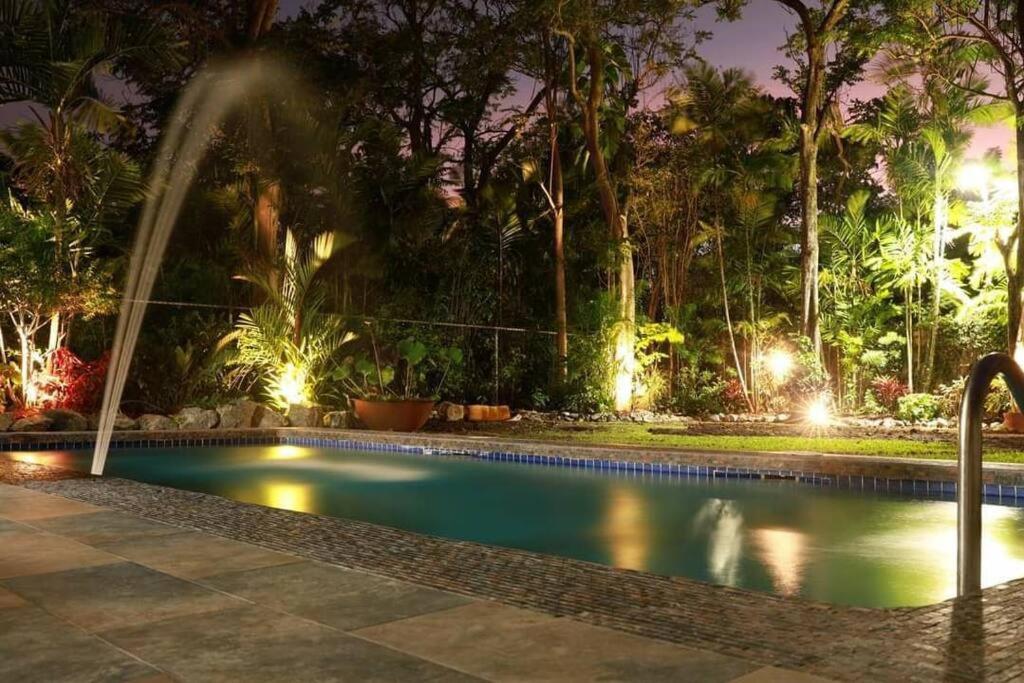 Reefside Villa Crown Point Εξωτερικό φωτογραφία