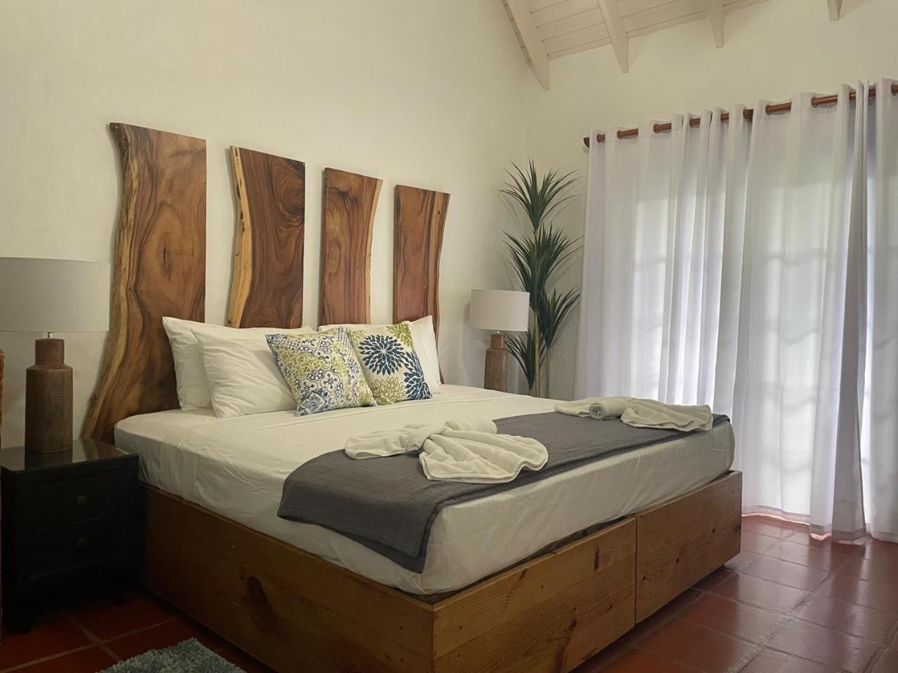 Reefside Villa Crown Point Εξωτερικό φωτογραφία