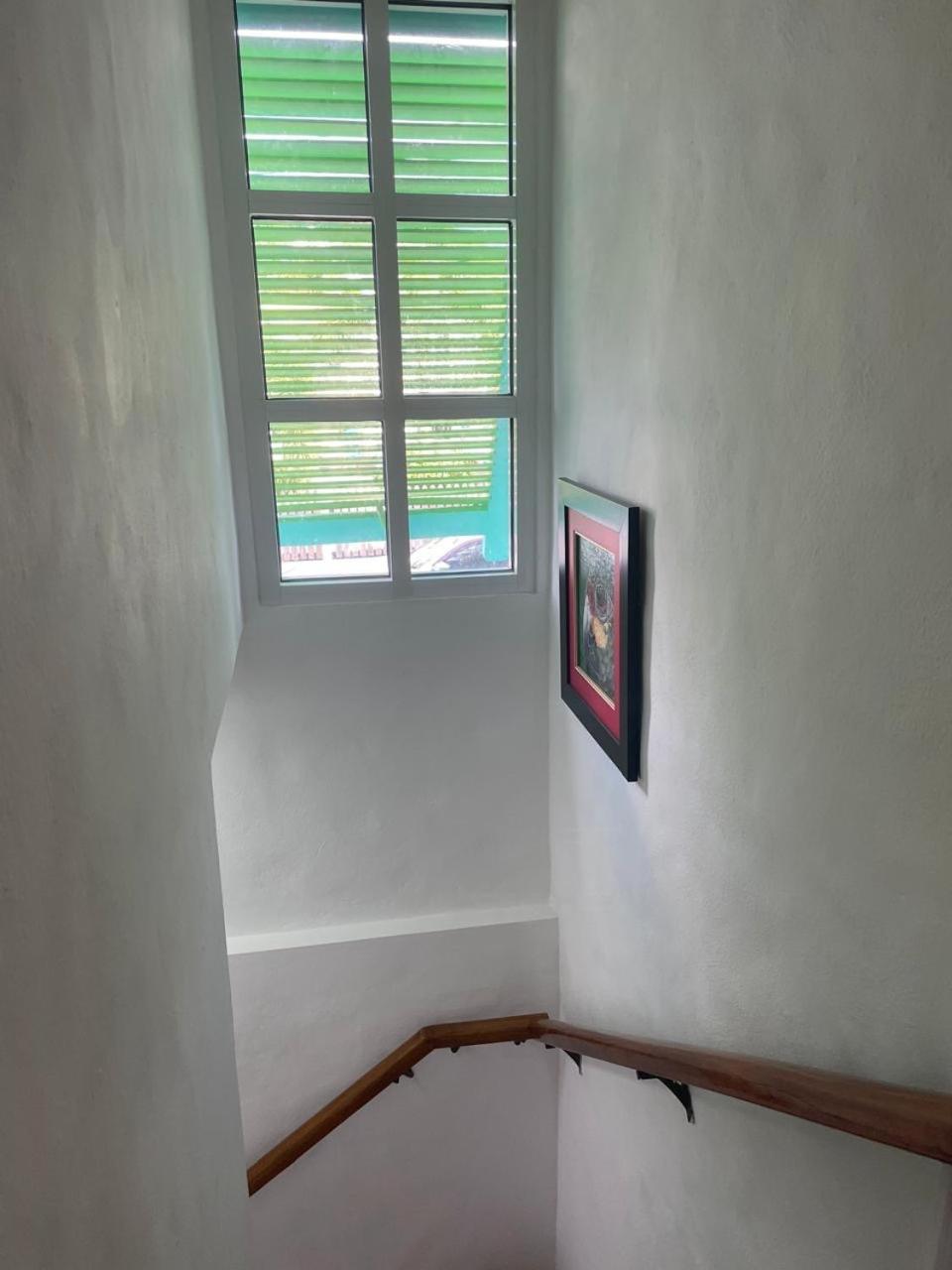 Reefside Villa Crown Point Εξωτερικό φωτογραφία
